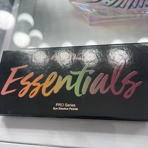 Violet voss pro eyeshaow palette